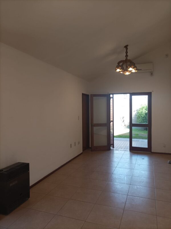 Venta: Casa B. Walter Merchel, Capital - Imagen 4