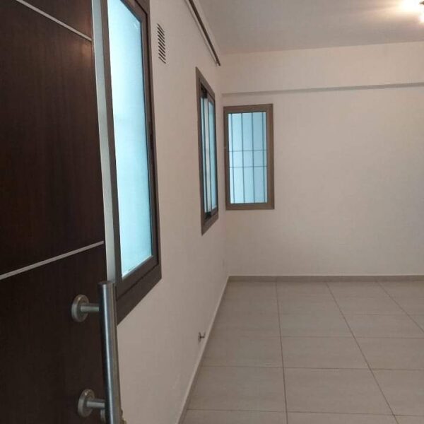 Alquiler Monoambiente Av. Ignacio de la Roza prox Segundido Navarro. Categoría - Imagen 2