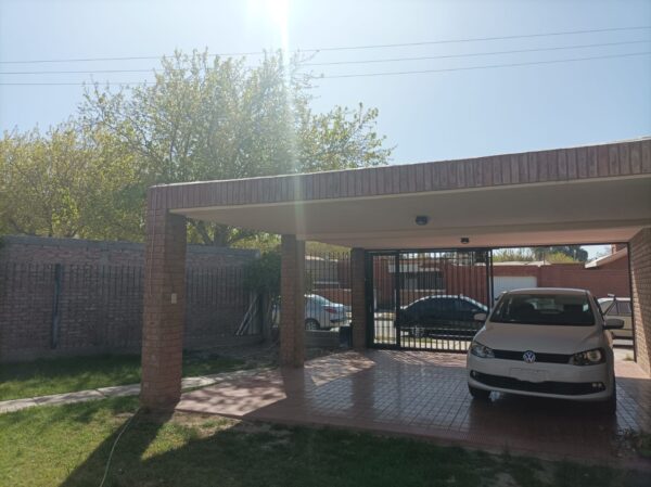 Venta: Casa B. Walter Merchel, Capital - Imagen 3