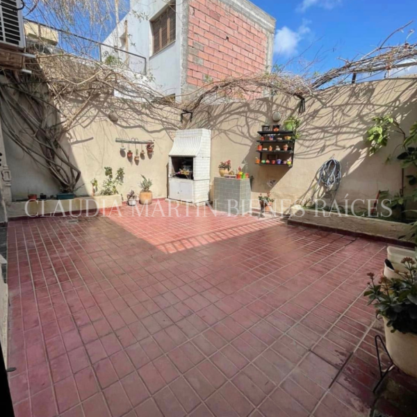 Amplísima casa céntrica en alquiler desarrollada en 2 plantas. - Imagen 10